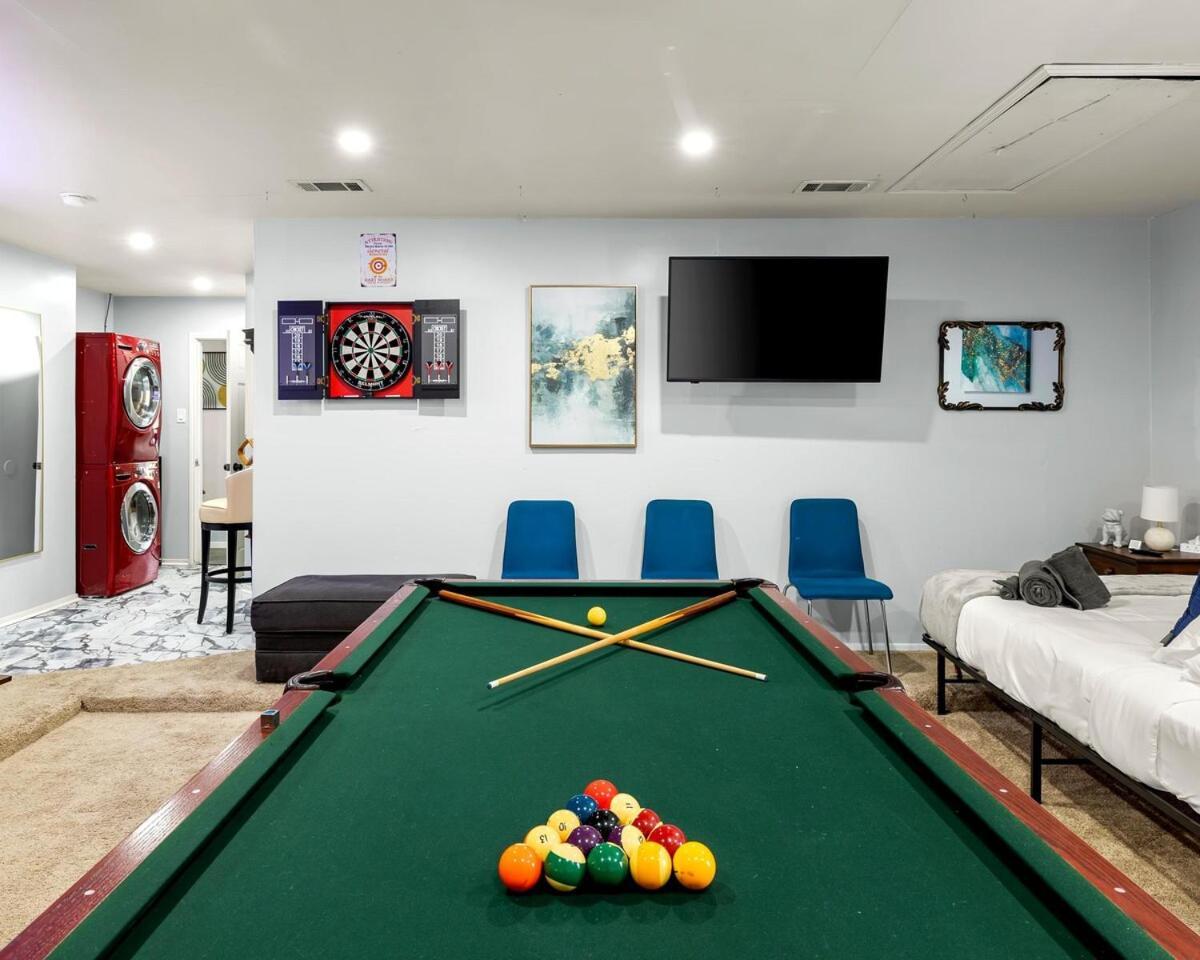 5Br Retreat With Game Room, Hot Tub & Big Yard - Sleeps 16 - 15 Min To Dt Austin Eksteriør billede