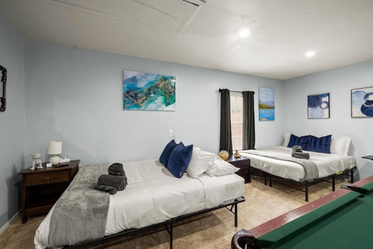 5Br Retreat With Game Room, Hot Tub & Big Yard - Sleeps 16 - 15 Min To Dt Austin Eksteriør billede