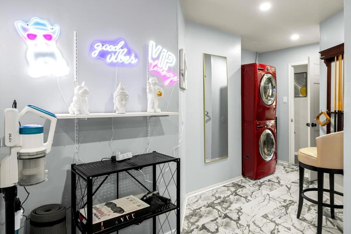 5Br Retreat With Game Room, Hot Tub & Big Yard - Sleeps 16 - 15 Min To Dt Austin Eksteriør billede